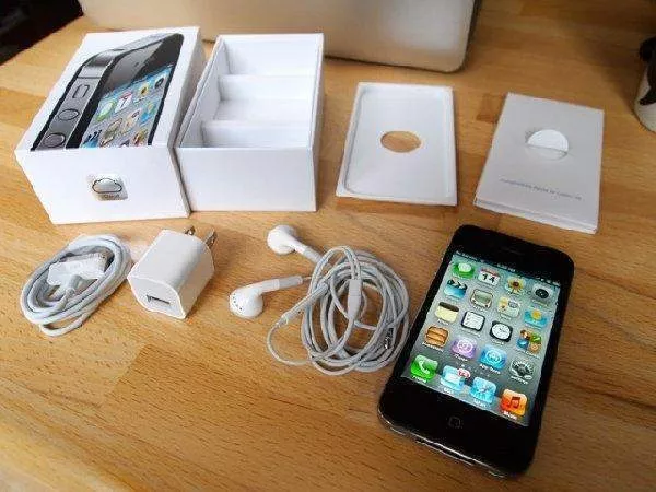 Яблоко iPhone 4S 16GB Neverlock Телефон белый  2